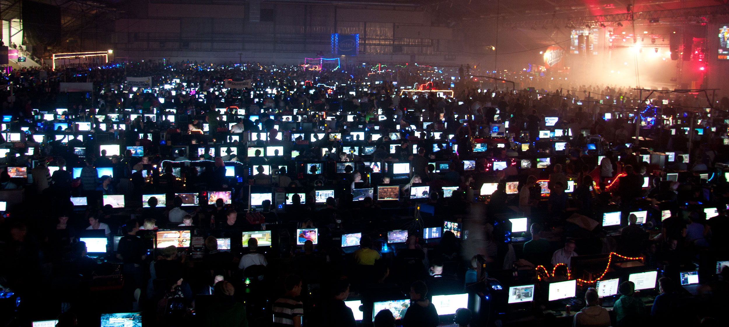 1dreamhack-night-shot.jpg